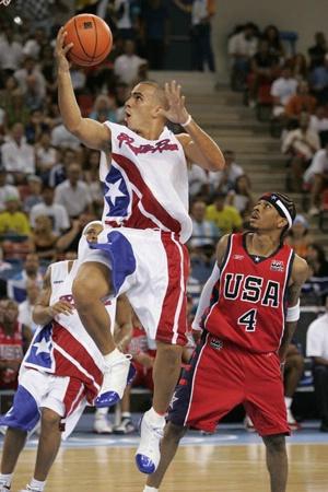 2、卡洛斯-阿罗约