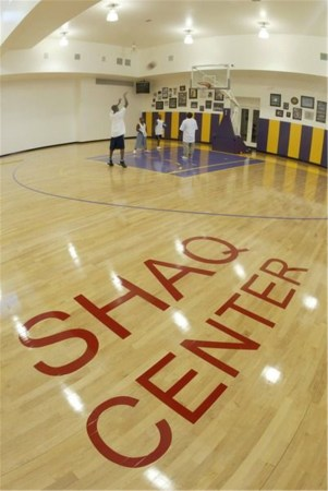 NBA球星的豪宅到底有多壕？内置篮球场是低配 阿伦泳池惊呆詹姆斯