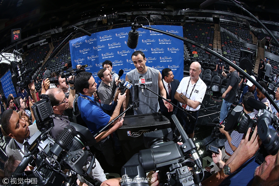 16、他没拿到“魔术师”约翰逊奖