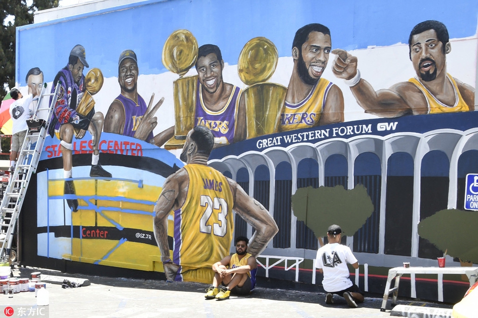 詹姆斯街头壁画