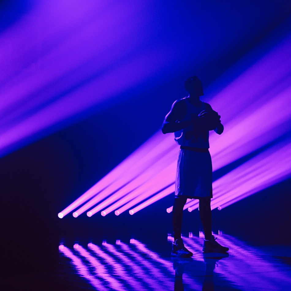 联盟第一家！卫冕冠军穿复古球衣拍定妆照 麦蒂卡特球迷馋哭了