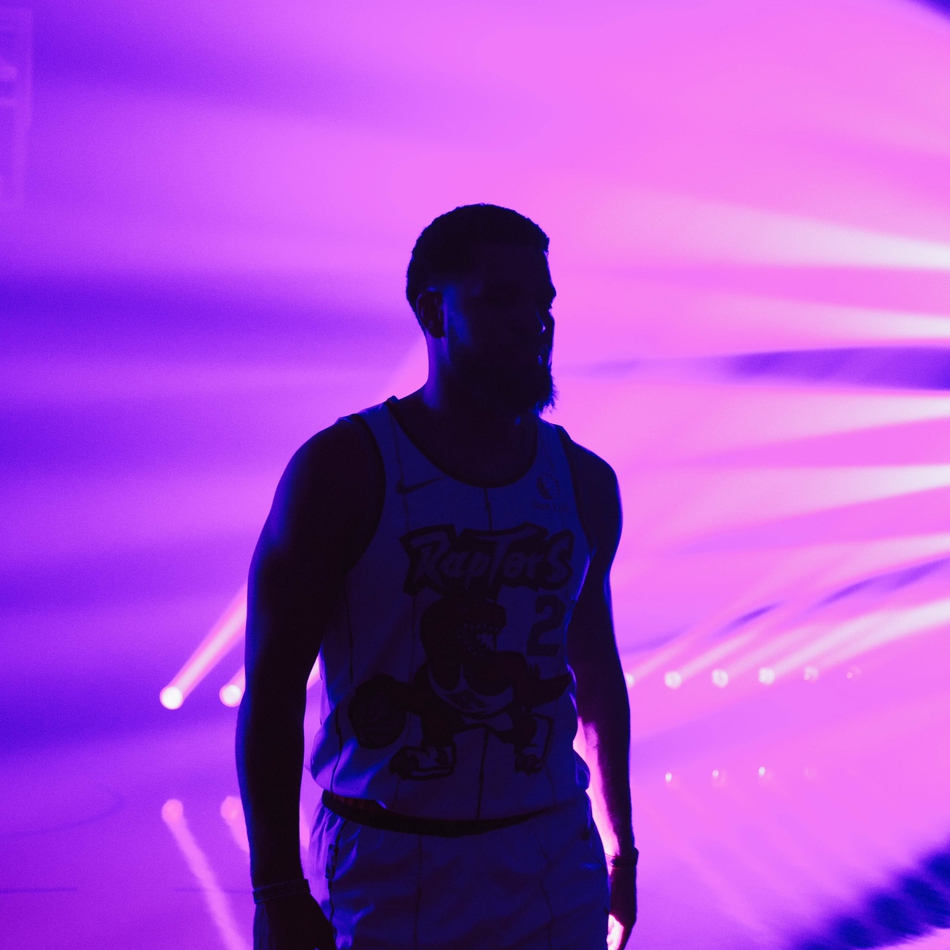 联盟第一家！卫冕冠军穿复古球衣拍定妆照 麦蒂卡特球迷馋哭了