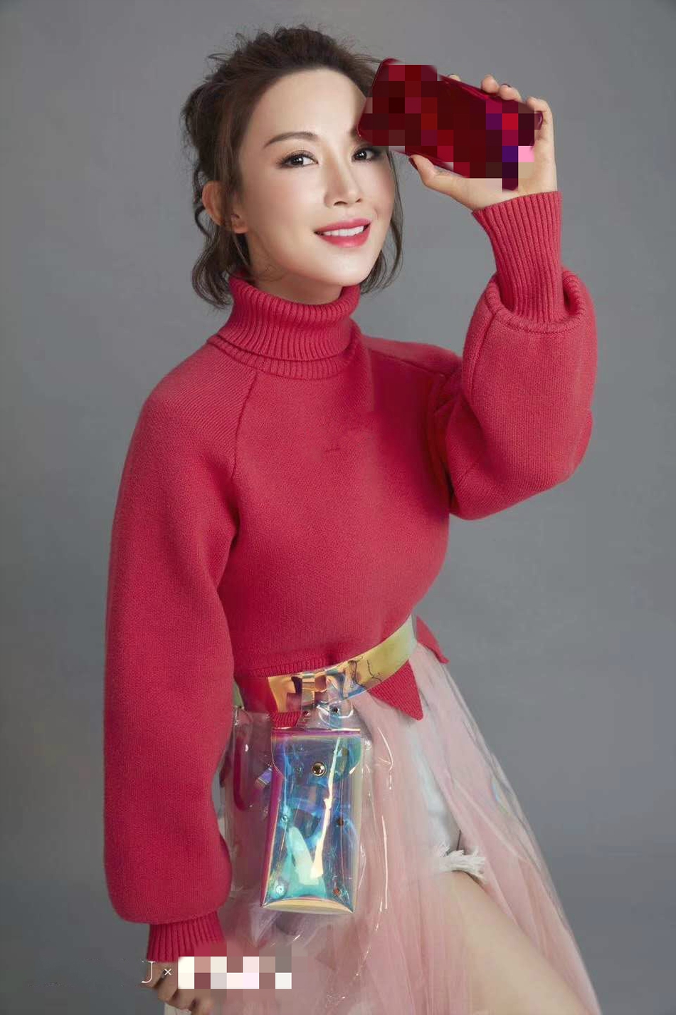 潘晓婷尽显跨界时尚魅力