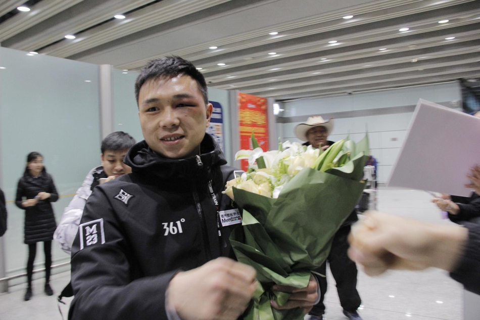 世界拳王徐灿载誉回到北京