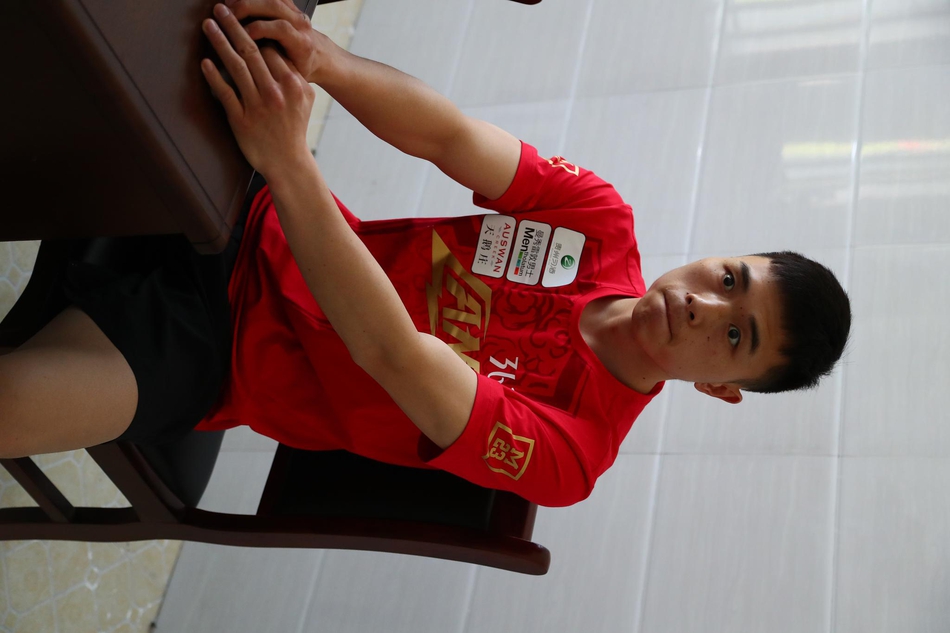 徐灿与久保隼进行赛前公开训练