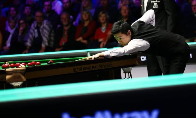 英锦赛丁俊晖6-2梁文博进四强