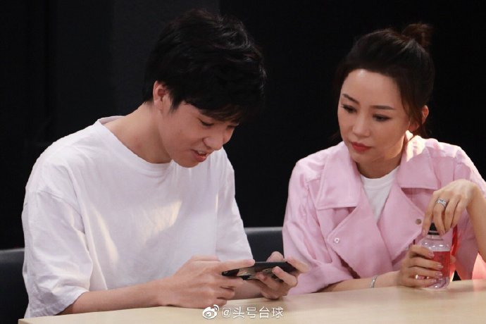 潘晓婷和letme看比赛
