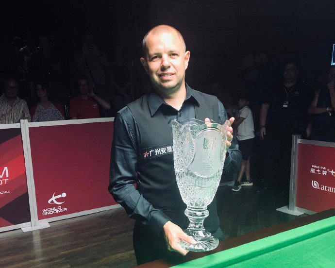 霍金斯首次获得保罗亨特赛冠军