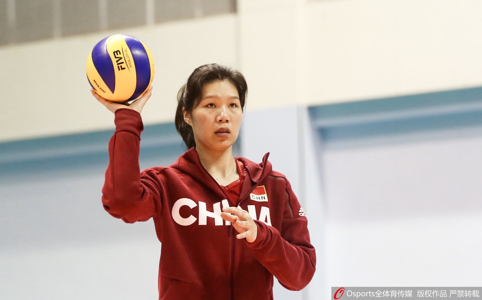 中国女排五一不休息积极训练