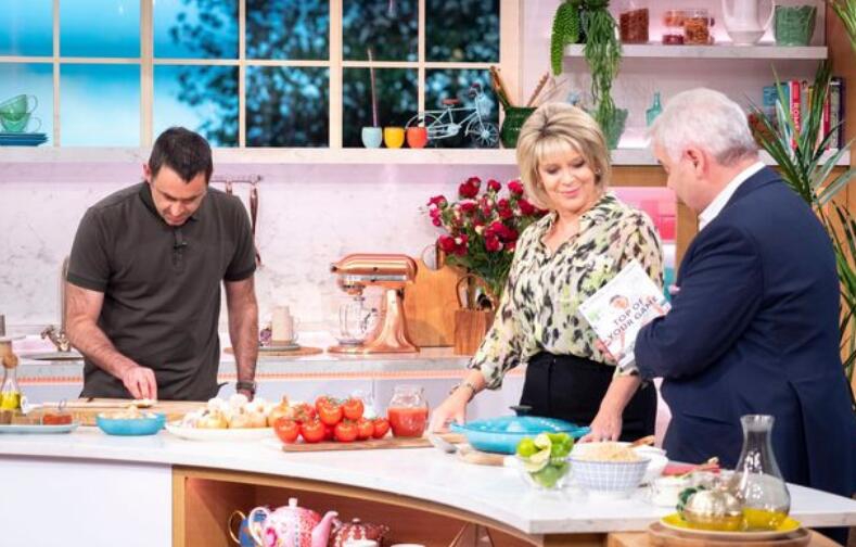 奥沙利文参加美食节目