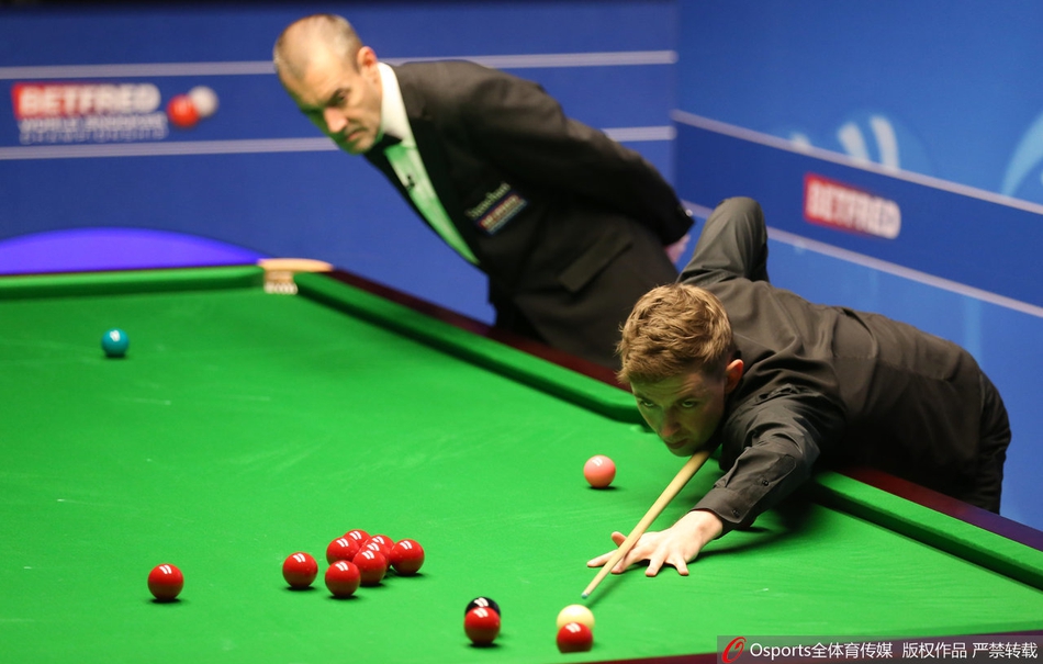 世锦赛首轮火箭不敌业余选手