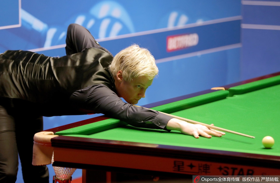 世锦赛希金斯9-7罗伯逊