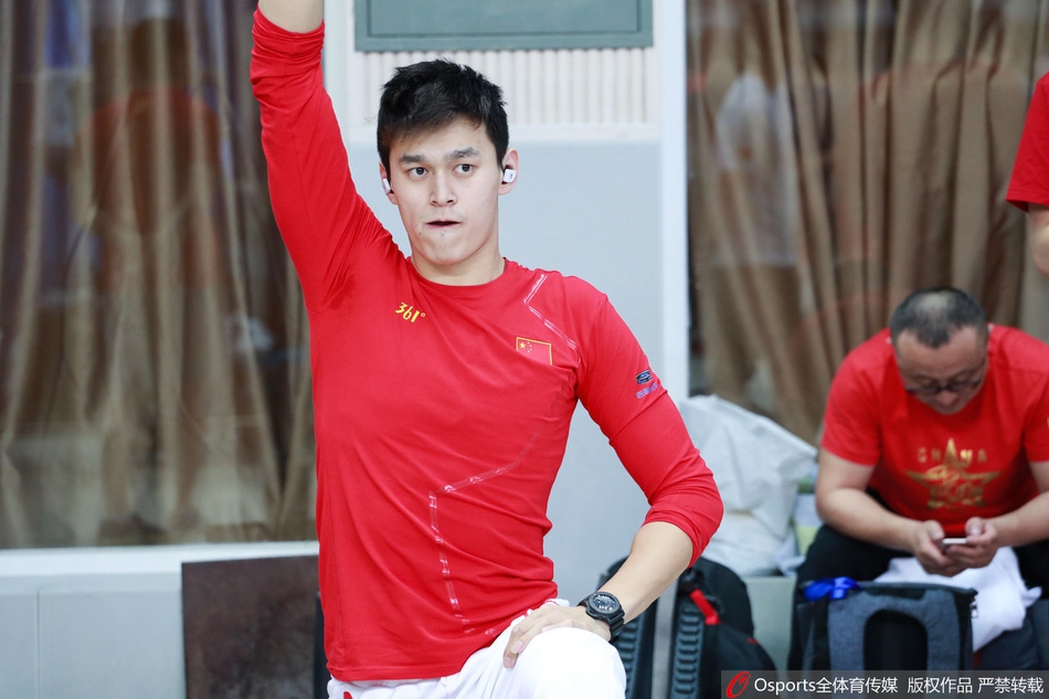 全国冠军赛孙杨热身动作妖娆