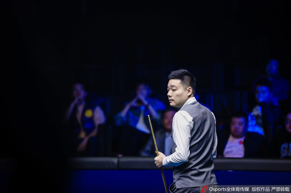 中国赛首轮丁俊晖vs瓦塔纳