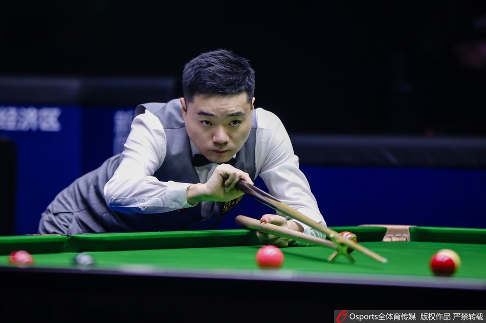 中国赛首轮丁俊晖vs瓦塔纳