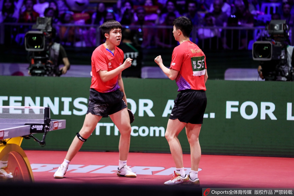 世乒赛半决赛马龙王楚钦胜队友