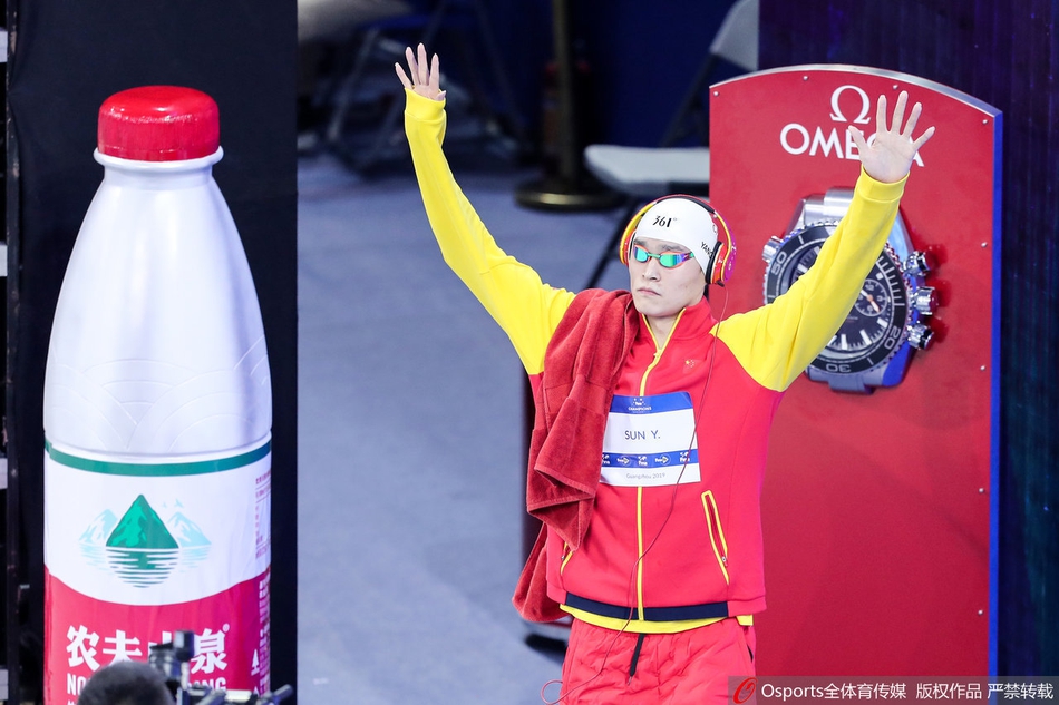 冠军游泳系列赛广州站孙杨400自夺冠