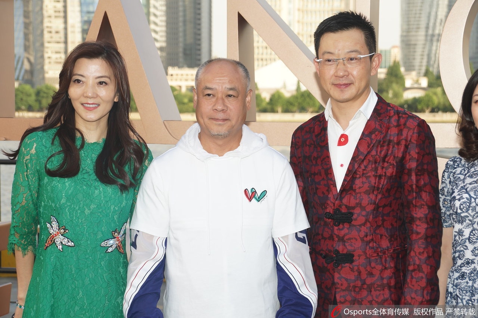 李宁现身上海出席商业活动