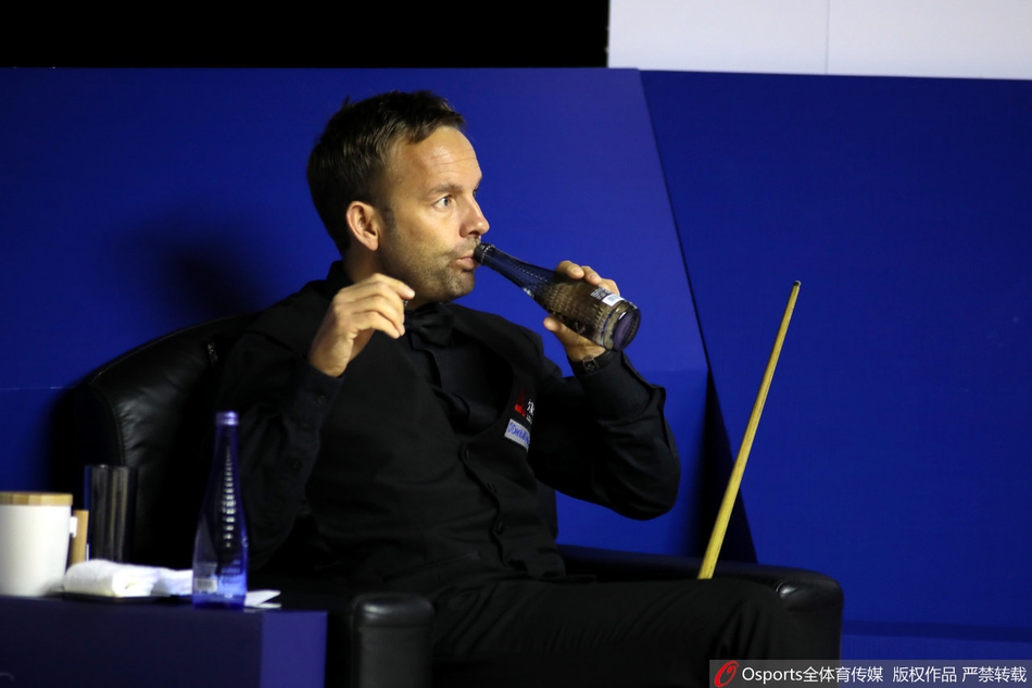 上海大师赛卡特不敌业余选手