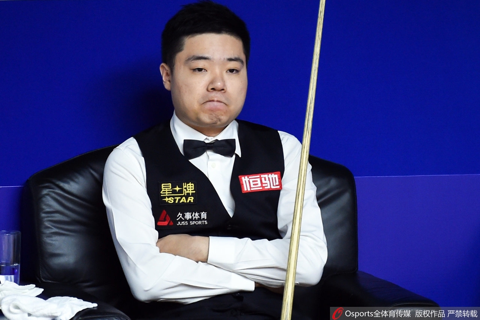 上海大师赛首轮丁俊晖6-2赵剑波