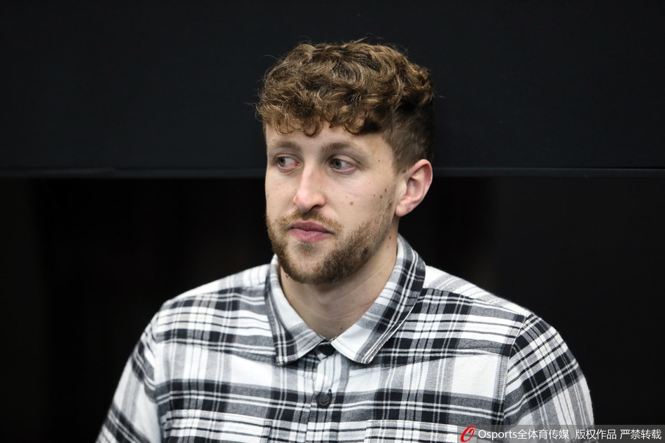 世界公开赛特鲁姆普捧杯