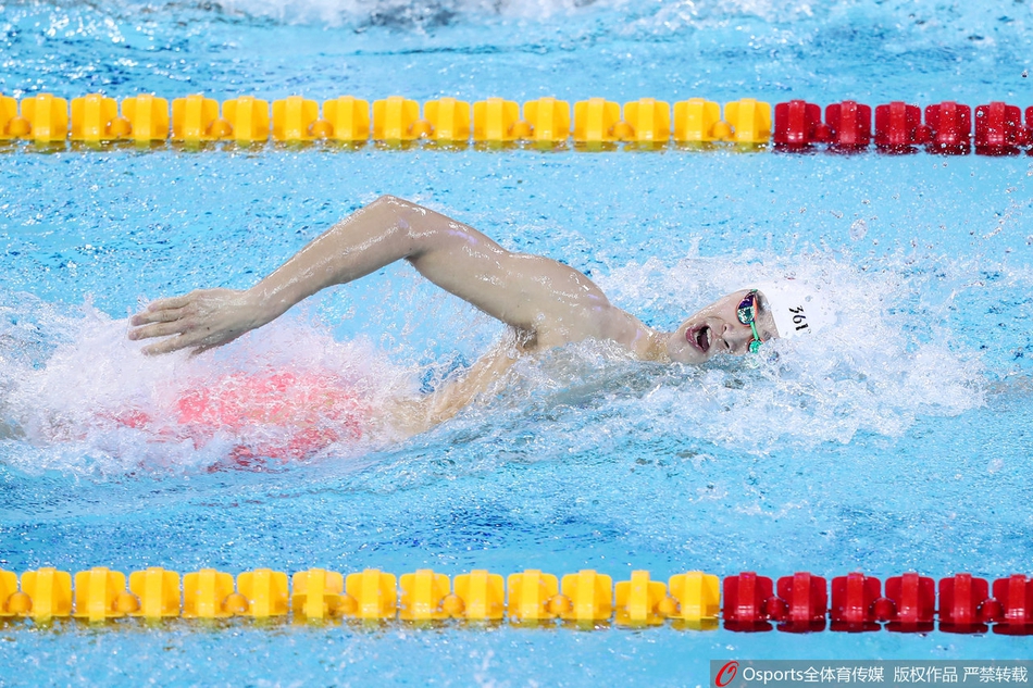 冠军游泳系列赛广州站孙杨400自夺冠