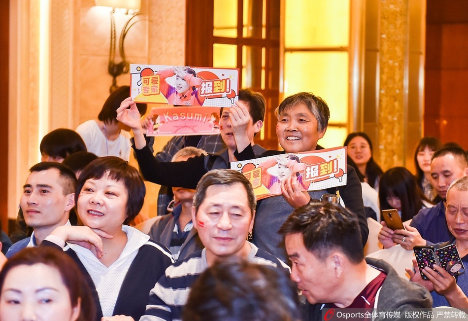 刘诗雯石川佳纯出席球迷见面会