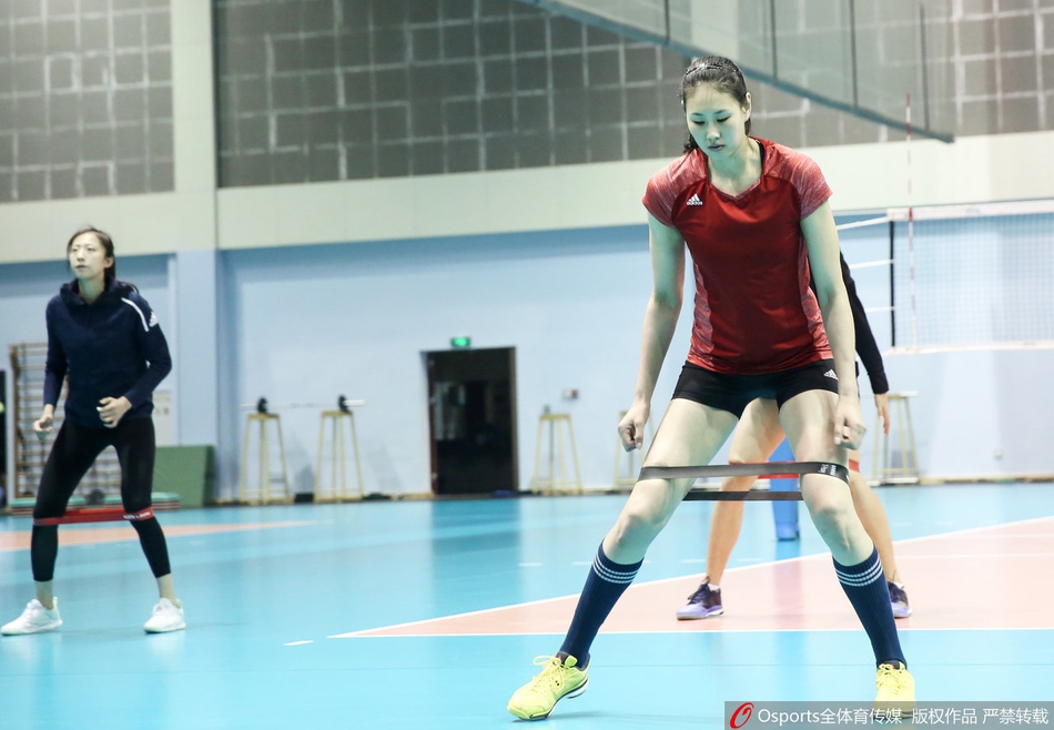 中国女排五一不休息积极训练