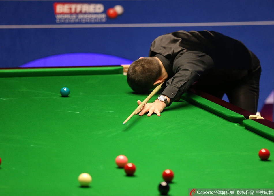 世锦赛首轮火箭不敌业余选手