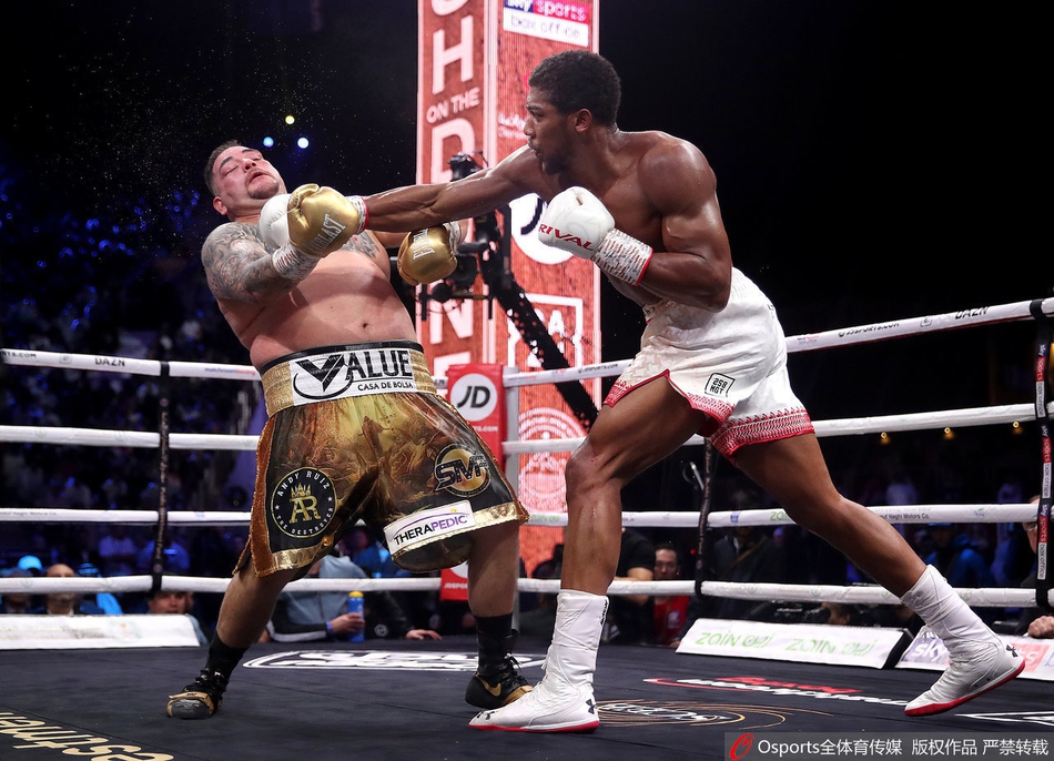 约书亚击败鲁伊兹二番战获胜