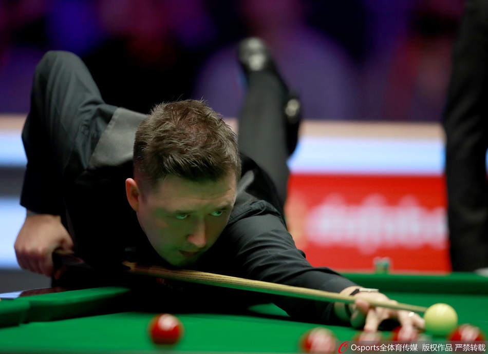 大师赛宾汉姆6-4威尔逊进4强