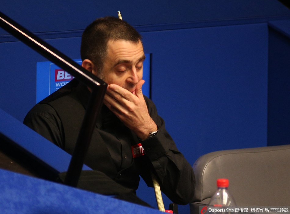 世锦赛首轮火箭不敌业余选手