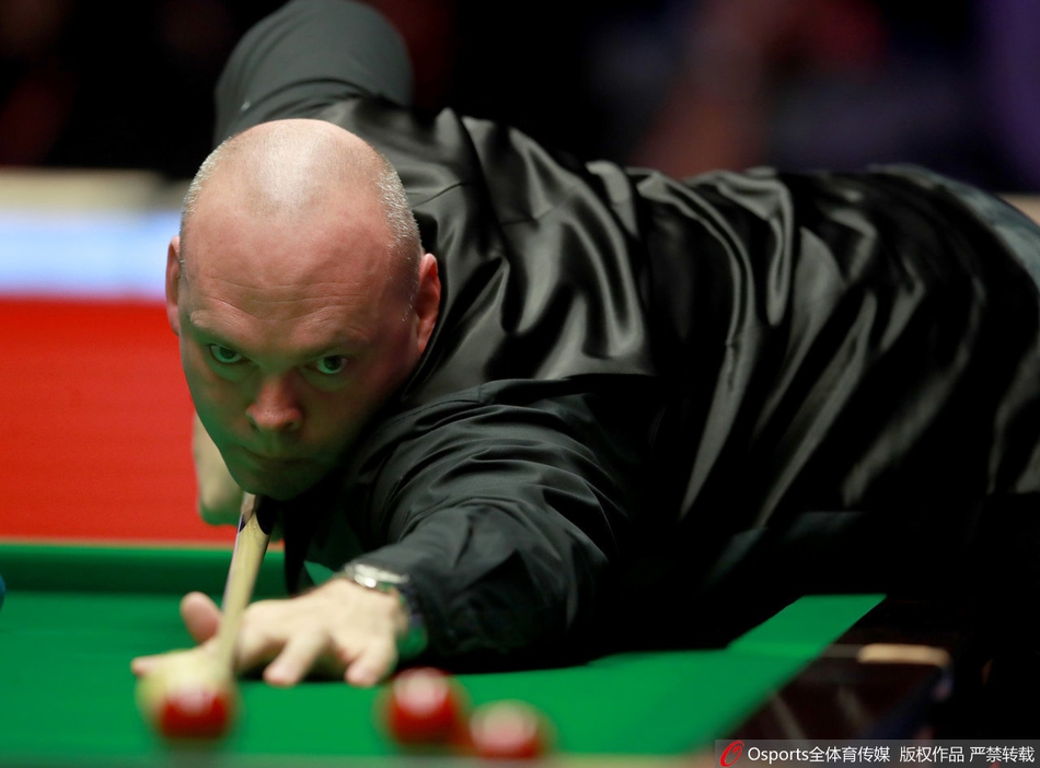 大师赛宾汉姆6-4威尔逊进4强