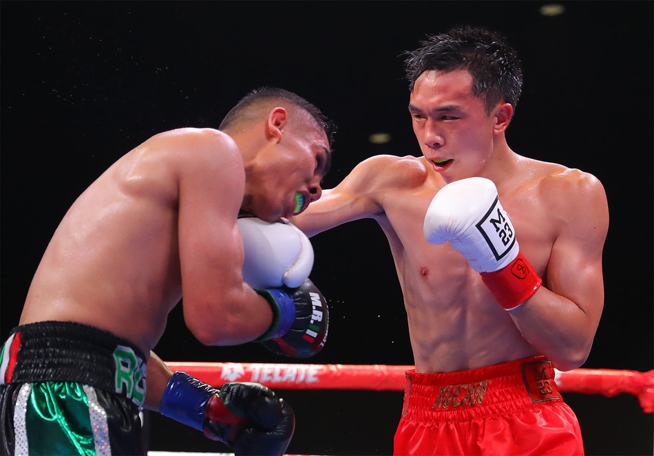 徐灿客场卫冕拳王金腰带