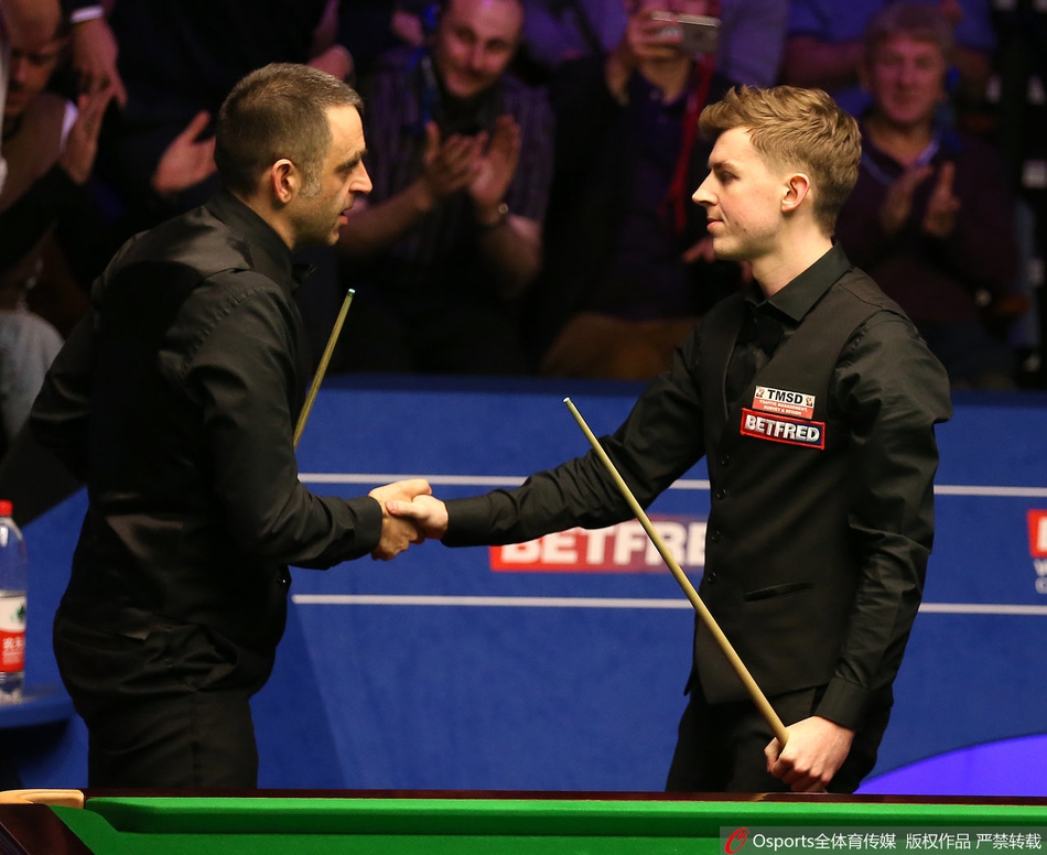 世锦赛首轮火箭不敌业余选手