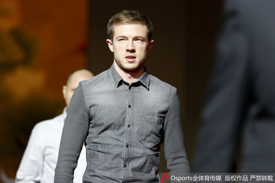 斯诺克球员盛装出席国锦赛晚宴