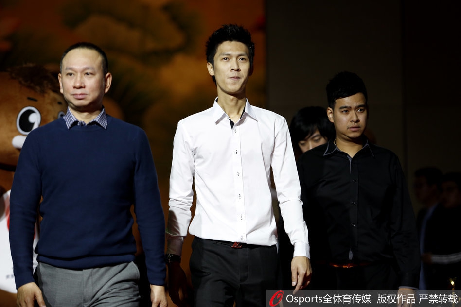 斯诺克球员盛装出席国锦赛晚宴