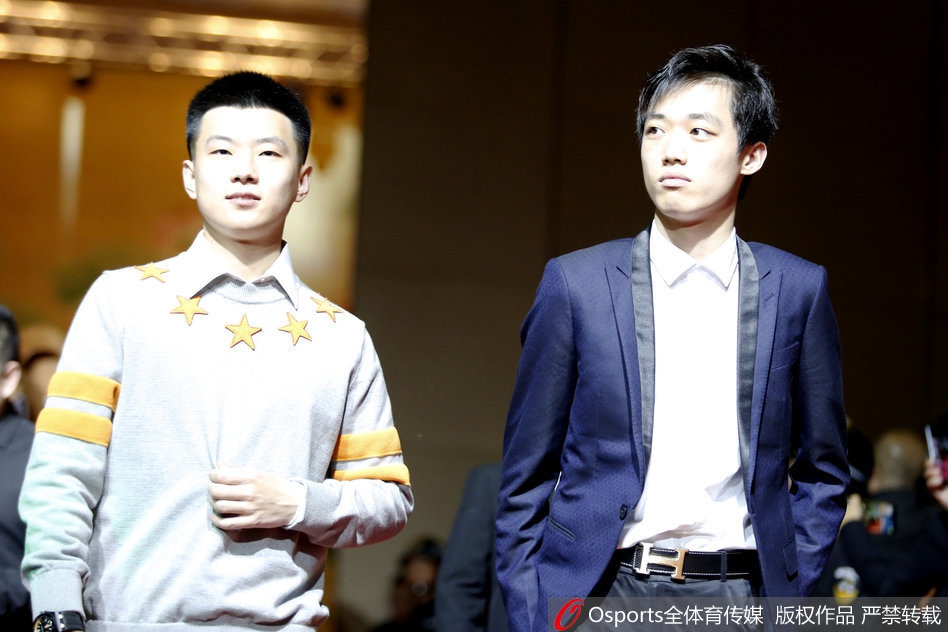 斯诺克球员盛装出席国锦赛晚宴