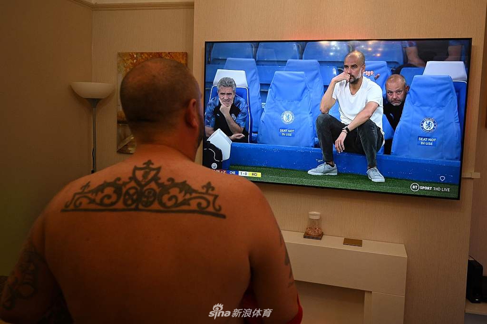 终于等到30年后的这一天！利物浦彻底疯狂