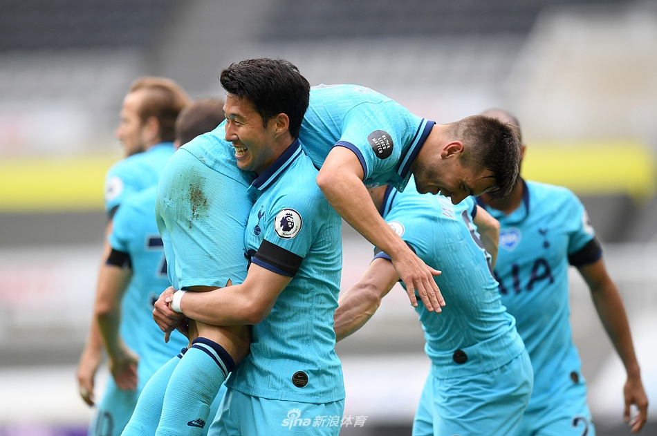 [英超]纽卡斯尔1-3热刺 凯恩梅开二度