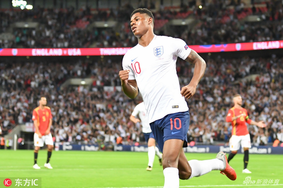 “拉师傅”霸气转身