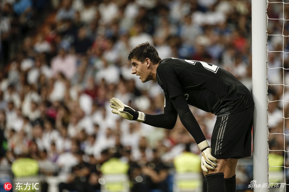 库尔图瓦指挥人墙