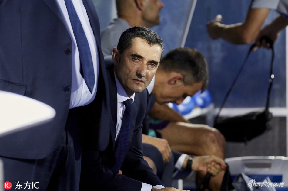 巴萨主帅巴尔韦德