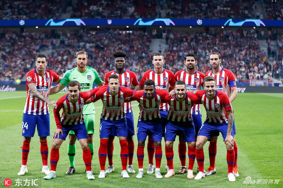 马竞赛前全家福