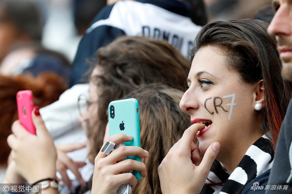 “CR7”球迷