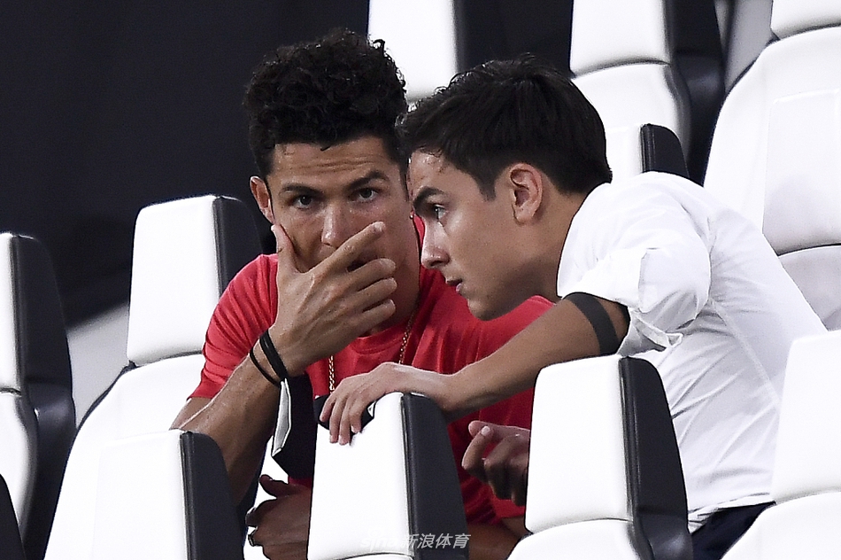 [意甲]尤文1-3罗马 主场捧杯狂欢