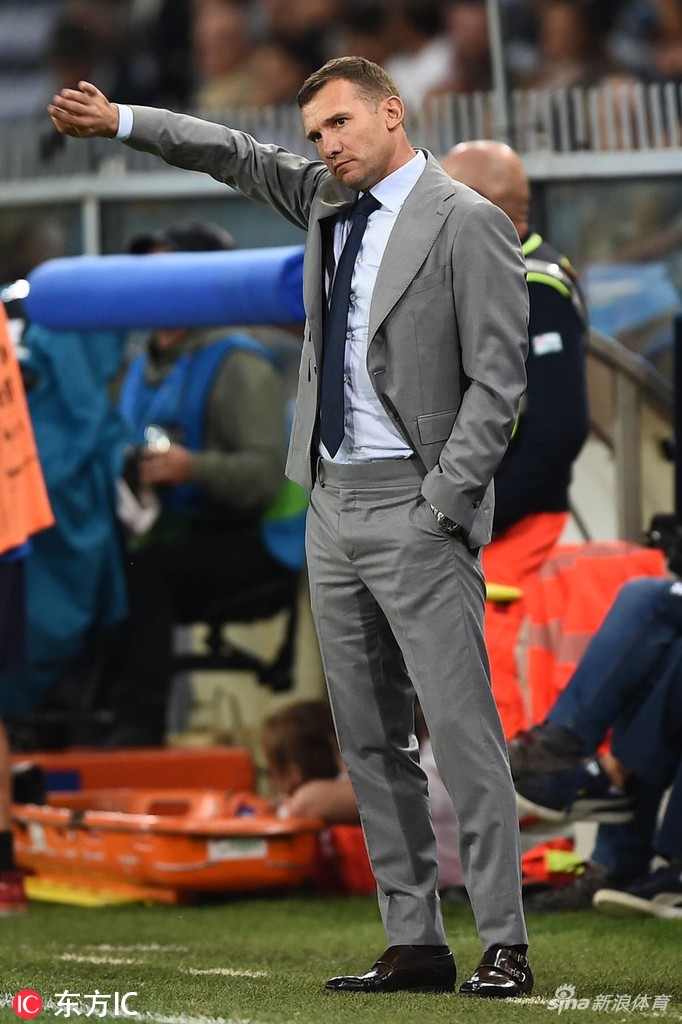 舍普琴科从容指挥