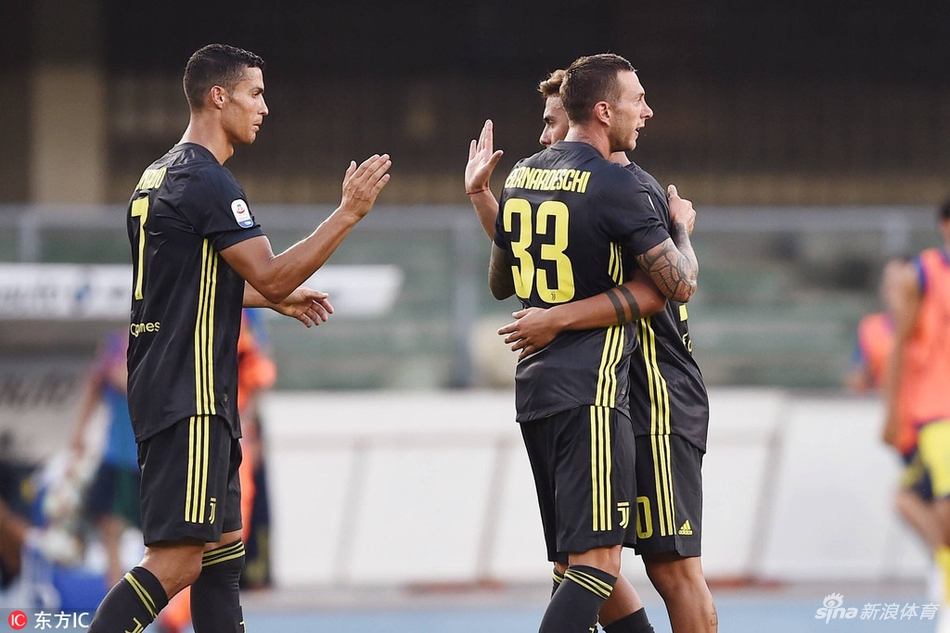 “黑白贝贝”压哨绝杀