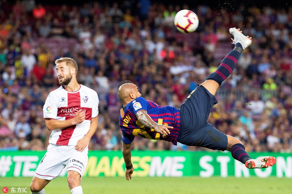 比达尔倒钩射门