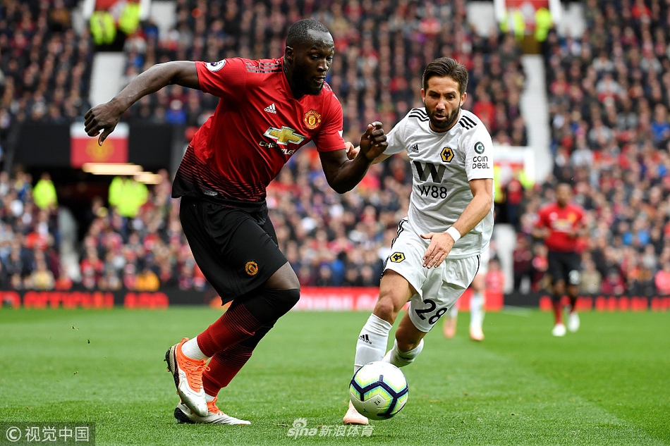 卢卡库加速摆脱